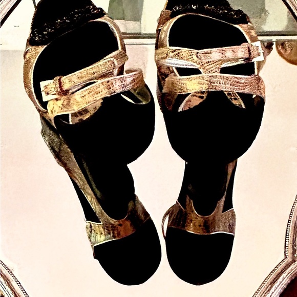 Prada Vintage Snakeskin and Black Suede Platform Sandals with Ankle-Strap - Picture 10 of 11